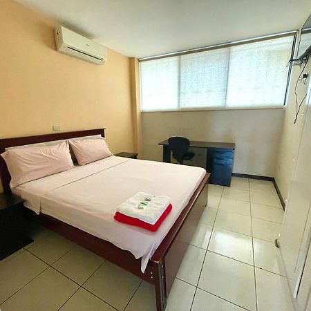 Villa Garza Inn Γκουαγιακίλ Εξωτερικό φωτογραφία